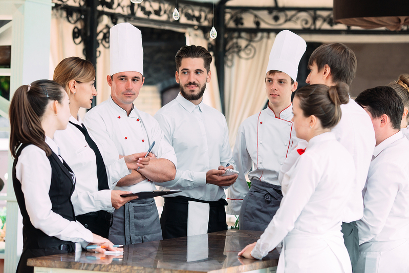 Management della ristorazione per i ristoratori di oggi e quelli di domani