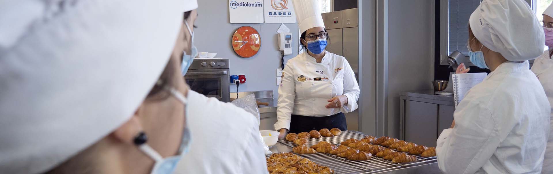 Corso professionale di PASTICCERE con Qualifica